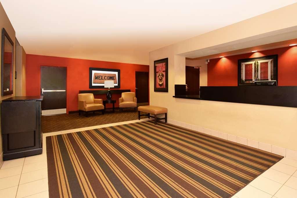 Extended Stay America Suites - Boston - Waltham - 32 4Th Ave Interior foto